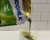 Foto langkah ke 2 dari resep Oolong Peach Matcha Cloud.