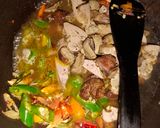 Foto langkah ke 4 dari resep Oseng ati ayam cabe ijo.