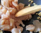 Foto del paso 2 de la receta: Pollo salteado con vegetales 🥗🐥