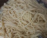 Foto langkah ke 1 dari resep Spaghetti Carbonara Creamy Enak Mudah.