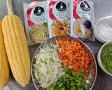 વેજ. સ્વીટ કોર્ન સૂપ (Veg.Sweet Corn Soup Recipe In Gujarati) રેસીપી સ્ટેપ1ફોટો