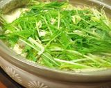 A picture of step 4 of Japanese-style Soy Milk Hot Pot.