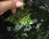 รูปขั้นตอนการทำที่ 3 ของ ซุปสาหร่ายวากาเมะ (ใส)🥄 🥢🍶#เย็นนี้ผอมแน่