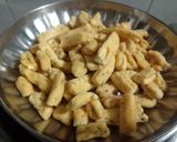 कचोरी (kachori recipe in marathi) रेसिपी स्टेप 2 फोटो 