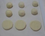 A picture of step 3 of Apricot Cream Cheese Buns.