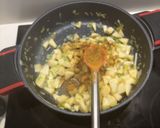 Foto del paso 3 de la receta: Farfalle al curry de manzana y limon