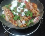 A picture of step 7 of Bhalla Papadi Chaat.