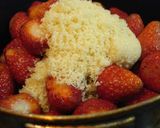 A picture of step 2 of Mom's Strawberry Jam.