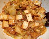 A picture of step 7 of "Shrimp" in Chili Sauce with Atsuage and Chinese Cabbage.