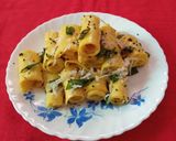 ખાંડવી (કૂકરમાં બનાવેલ)(Khandvi Recipe In Gujarati) રેસીપી સ્ટેપ6ફોટો