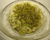 A picture of step 3 of Easy in the Microwave! Kiwi Jam ♪.