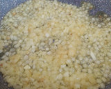 Foto del paso 3 de la receta: Longanizas de pollo en salsa