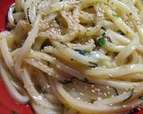 A picture of step 2 of Hot Udon Noodles with Raw Egg.