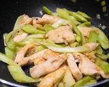 A picture of step 7 of Stir-fried Chicken Breast and Celery with Spicy Hot Miso.