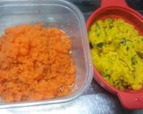 A picture of step 2 of Steamed Kabocha and Carrot Cake.