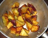 A picture of step 7 of Honey Flavored Daigaku-imo (Deep-Fried & Caramelized Sweet Potatoes).