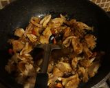 รูปขั้นตอนการทำที่ 3 ของ ผัดเพาไก่เคเอฟซี