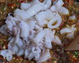 Foto langkah ke 2 dari resep Sotong Masak Chili Padi.