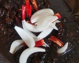 Gambar langkah 6 resipi Daging Masak kicap Kerisik.