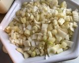 Une image de l'étape 3 de Gratin de céleri branche à la cancoillotte et emmental.