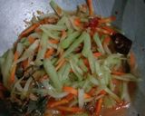 Foto langkah ke 3 dari resep Oseng Labu Rebon.