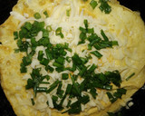 Foto del paso 4 de la receta: Omelette relleno de queso y ciboulette