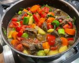 Une image de l'étape 26 de Mijoté de bœuf aux légumes et épices.
