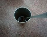 A picture of step 3 of South Indian coffee.