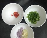 Hình bước làm 3 của món Mực tươi xào dưa leo