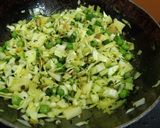 "मटार बटाटा कोबी"(Matar Batata Kobi Recipe In Marathi) रेसिपी स्टेप 2 फोटो 