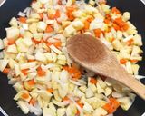 Foto del paso 1 de la receta: Tortilla de bubango, zanahoria y cebolla