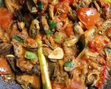 Foto langkah ke 3 dari resep Tumis pedas Kerang hijau.
