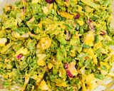 A picture of step 4 of Spring onion pakodi.
