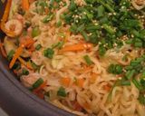 A picture of step 5 of Popular! Vegetable-Packed Salt Yakisoba.