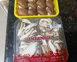 Foto del paso 2 de la receta: Manitas de Cerdo rellenas de Boletus y Foie