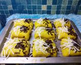 Foto langkah ke 8 dari resep Bolen pisang coklat keju.