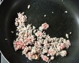 A picture of step 2 of Easy Ketchup Meat Sauce Pasta.