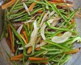 A picture of step 2 of Marinated Chicken Nanban.