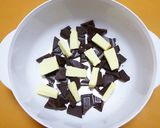 A picture of step 1 of Steamed Rich Gateau au Chocolat.