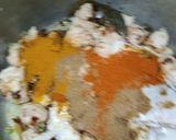 A picture of step 8 of Degi Chicken Haleem.