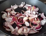 A picture of step 3 of Sig's So simple Potato and Onion Soup.
