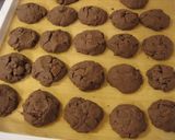 A picture of step 5 of Crispy Chocolate Cookies.