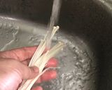 Gambar langkah 1 resipi Enoki Butter Kicap 1 Minit!.