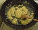 A picture of step 3 of [Tomato Sauce] Gnocchi.