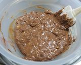 A picture of step 4 of Chocolate Banana Muffins.