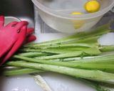 A picture of step 2 of How to Prepare Cardoons.