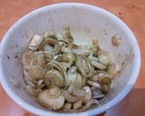 A picture of step 4 of Marinated green onions.