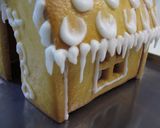 A picture of step 27 of Decorated Cookie House Hexen (Witch) House.