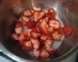 Foto del paso 1 de la receta Panellets de fresa y coco
