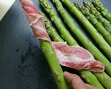 A picture of step 1 of Deep Fried Pork Roll Asparagus.
